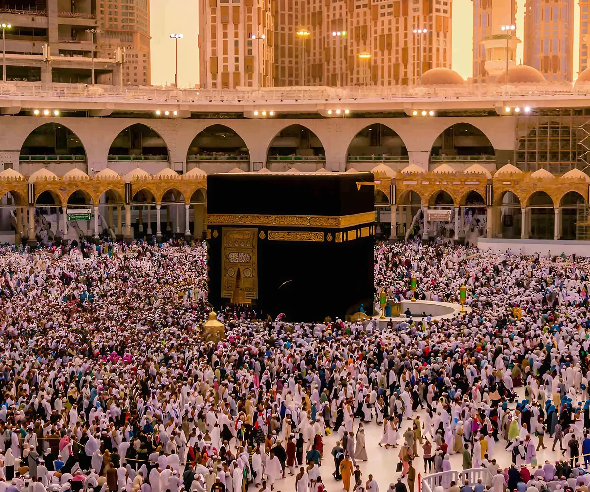 Umrah from Abu Dhabi in Summer